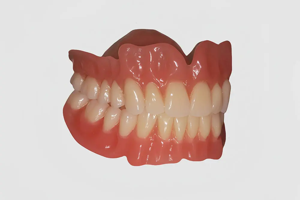 Acrylic Full Denture 1.jpg