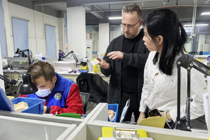 Sunlfowers Dental Lab 2