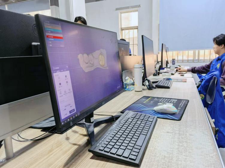 Elevating Your Practice: The Strategic Advantage of Partnering with a Digital Chinese Dental Lab